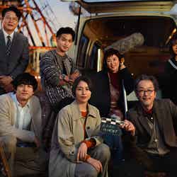 （後列左から）田中哲司、横浜流星、寺島しのぶ、森七菜（前列左から）坂口健太郎、長澤まさみ、リリー・フランキー（C）Netflix