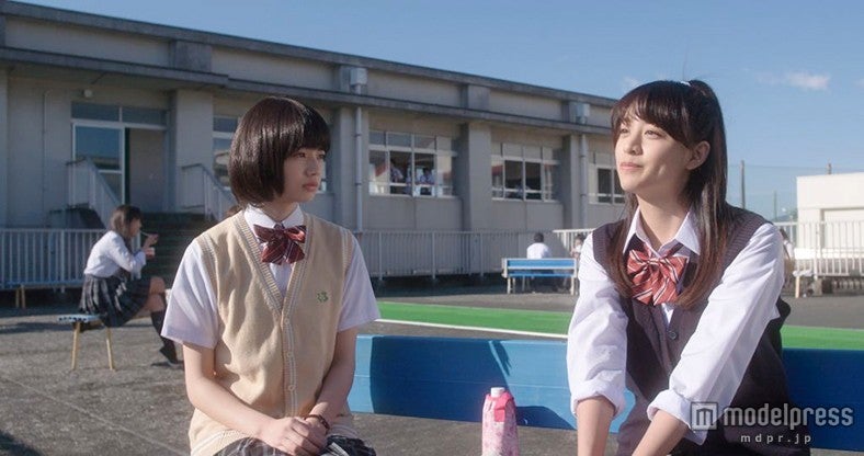 小松菜奈 山下智久と 同じにおいを感じた お姫様だっこ キスシーン を振り返る モデルプレス