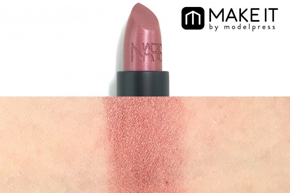 NARS リップスティック／2927／3,300円（税抜） (C)メイクイット