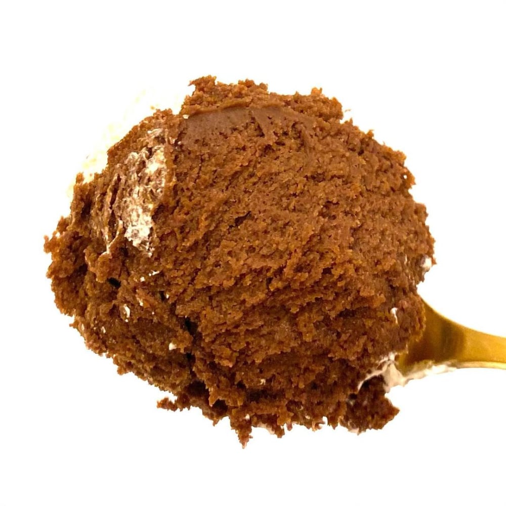 ファミリーマートの「クリームほおばるキャラメルショコラ」