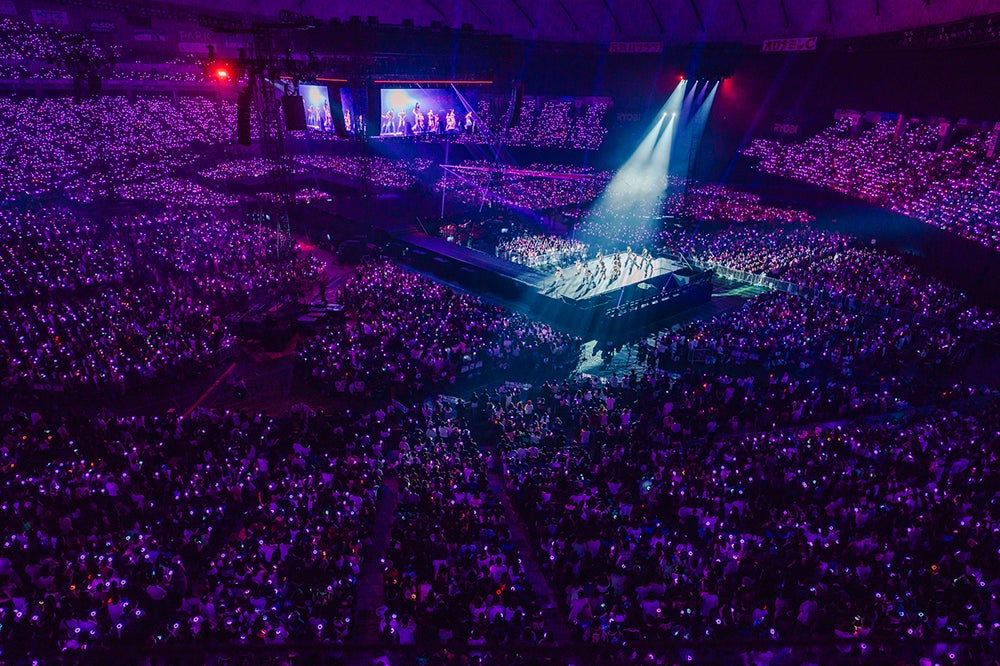 TWICE／撮影：田中聖太郎写真事務所