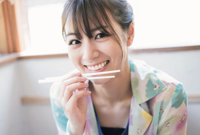 「B.L.T.2021年8月号」セブンネットショッピング購入特典ポストカード【北野日奈子(乃木坂46)】(提供写真)