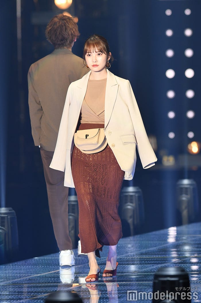 加藤史帆(C)モデルプレス