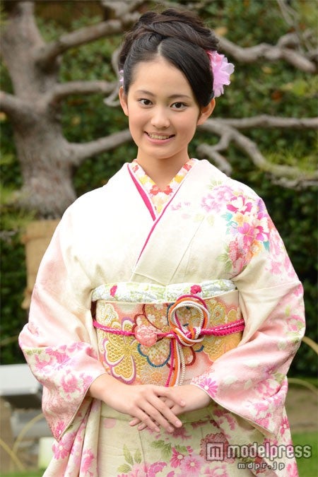 “国民的美少女”吉本実憂の素顔　モデルプレスインタビュー