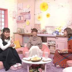 （左から）杉原千尋アナ、鈴木唯アナ、藤田ニコル（提供写真）