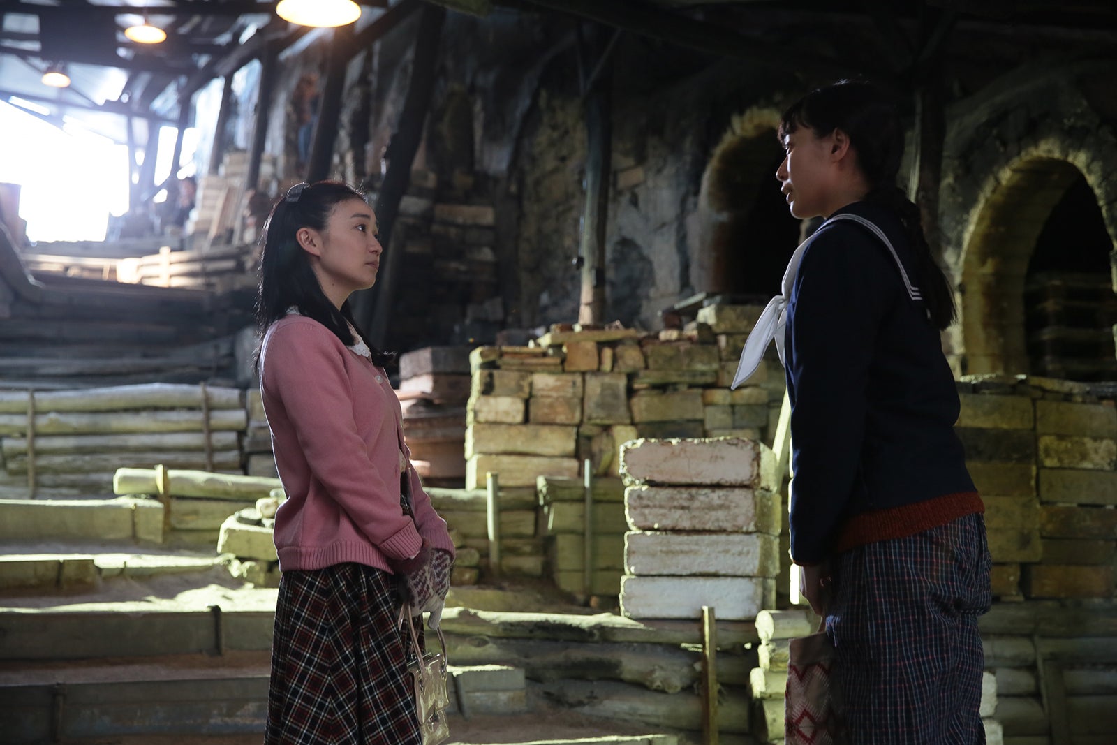 （左から）大島優子、戸田恵梨香（C）NHK