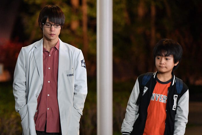 「アンナチュラル」第4話より(C)TBS