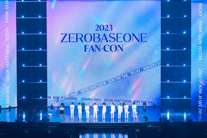 「2023 ZEROBASEONE FAN-CON」(C)WAKEONE