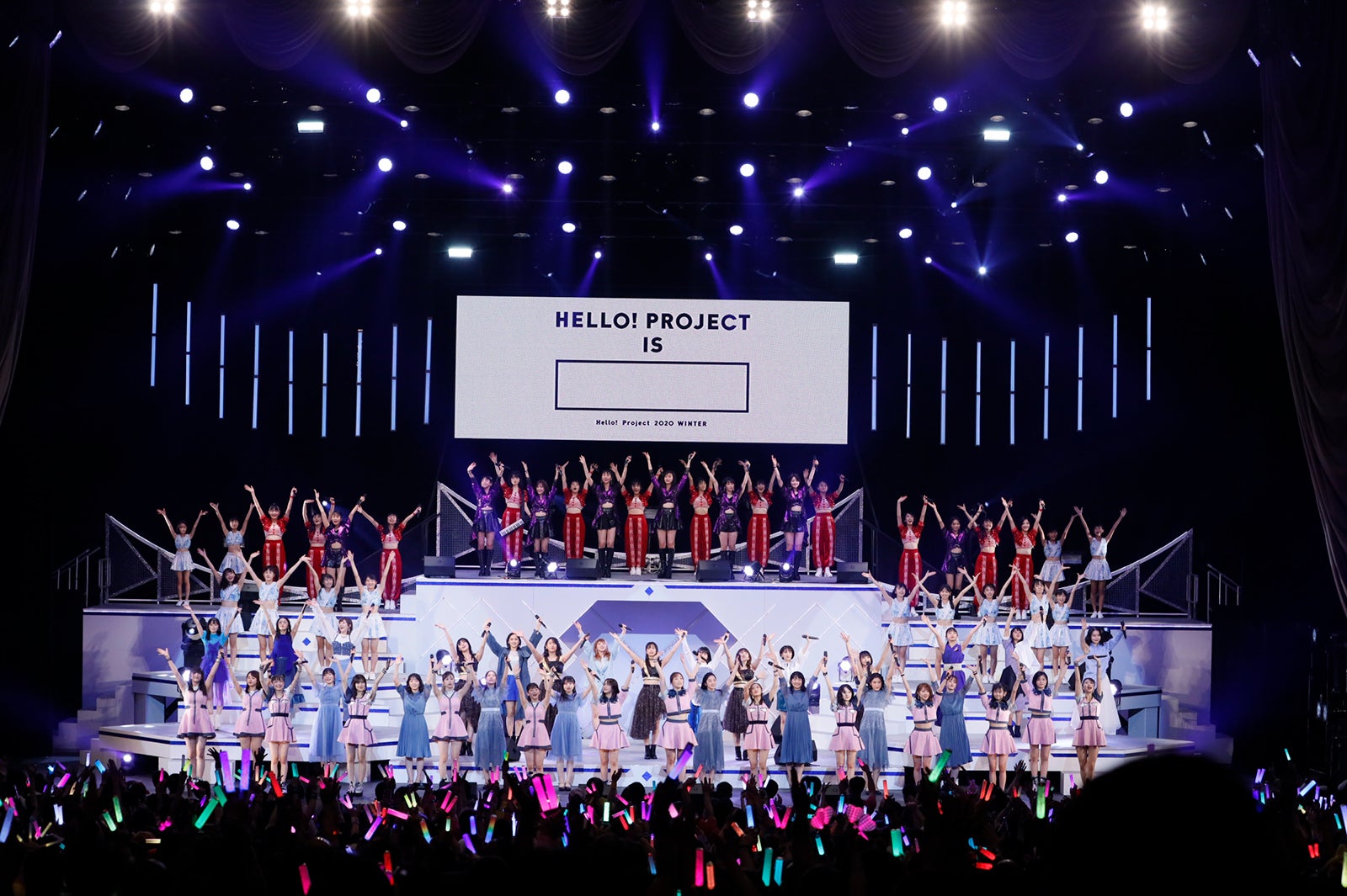 「Hello! Project 2020 Winter HELLO! PROJECT IS [　　　　　] ～side A～,～side B～」（提供写真）