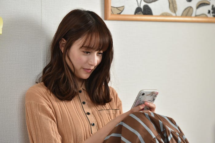 山本美月(C)カンテレ