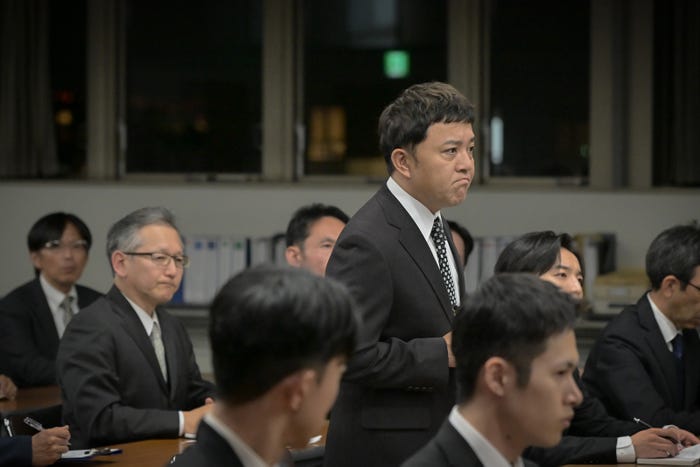 斉藤優「クジャクのダンス、誰が見た?」(C)TBS