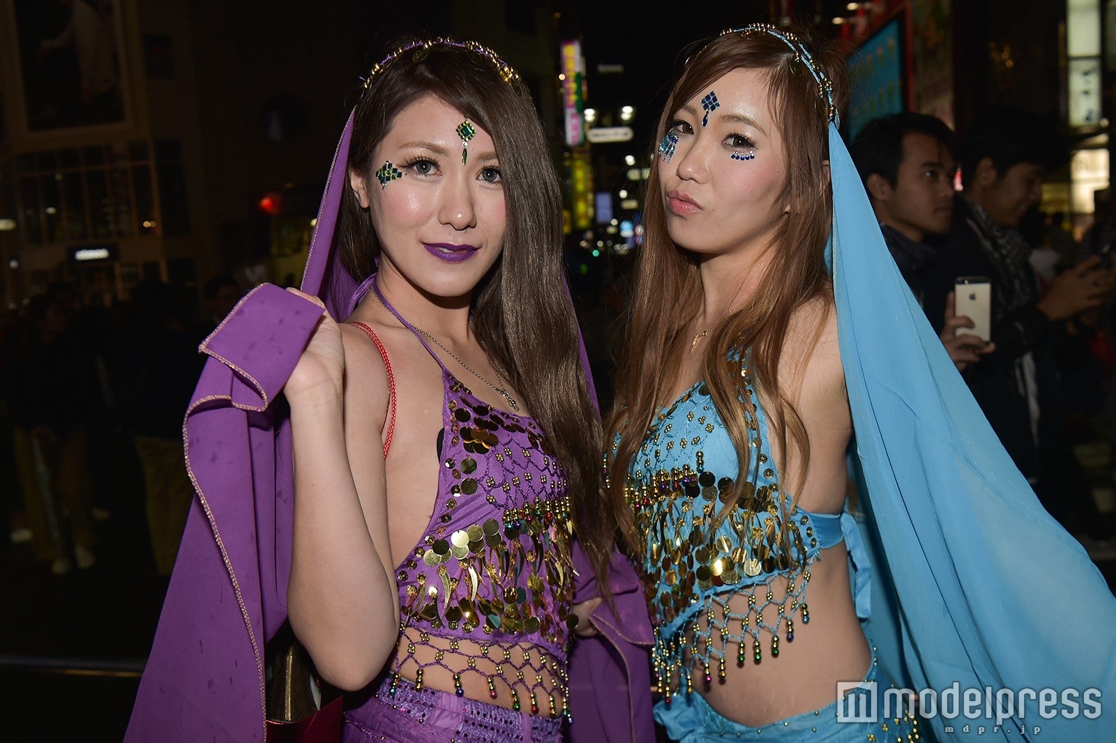 渋谷でのスナップ （C）モデルプレス