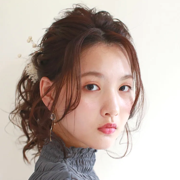 結婚式のお呼ばれアレンジヘア15選 前髪なしで作る髪型は大人女性にぴったり モデルプレス