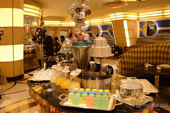 ディズニーアンバサダーホテル内レストラン「シェフ・ミッキー」