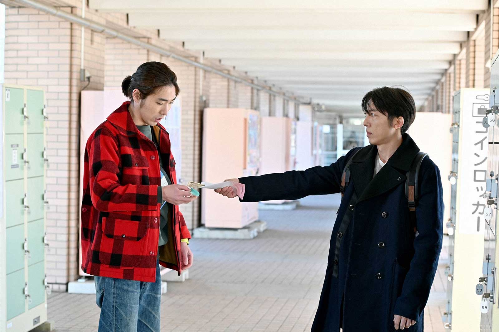 高橋一生、柄本佑「天国と地獄 ～サイコな2人～」第6話より（C）TBS