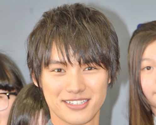 福士蒼汰、サプライズ登場に女子高生絶叫