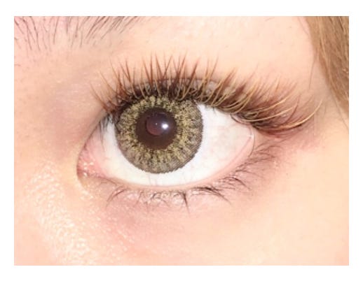 ぺこの目元のアップ/ぺこオフィシャルブログ(Ameba)より