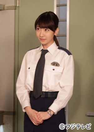 柏木由紀が初婦人警官姿を披露!『ガリレオ』スピンオフドラマ『タガーリン』