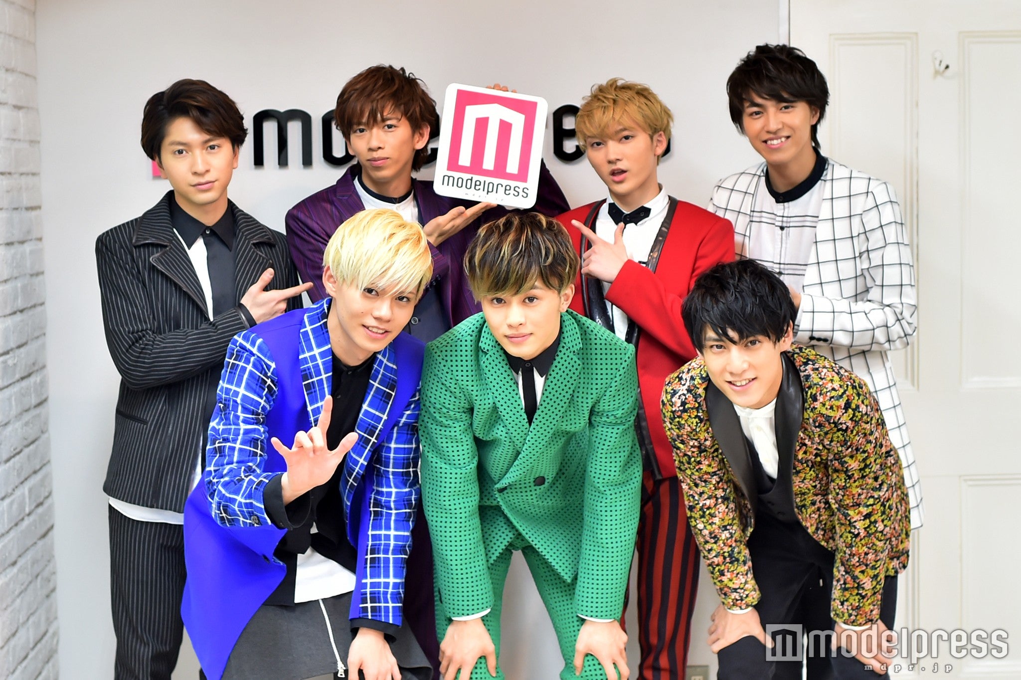 超特急（前列左から）カイ、タクヤ、ユースケ（後列左から）コーイチ、リョウガ、ユーキ、タカシ（C）モデルプレス