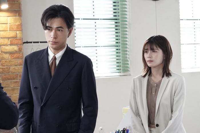 成田凌、小芝風花「転職の魔王様」最終話より(C)カンテレ