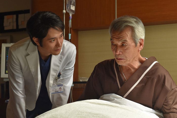 松山ケンイチ、田中泯「A LIFE~愛しき人~」第8話より(C)TBS