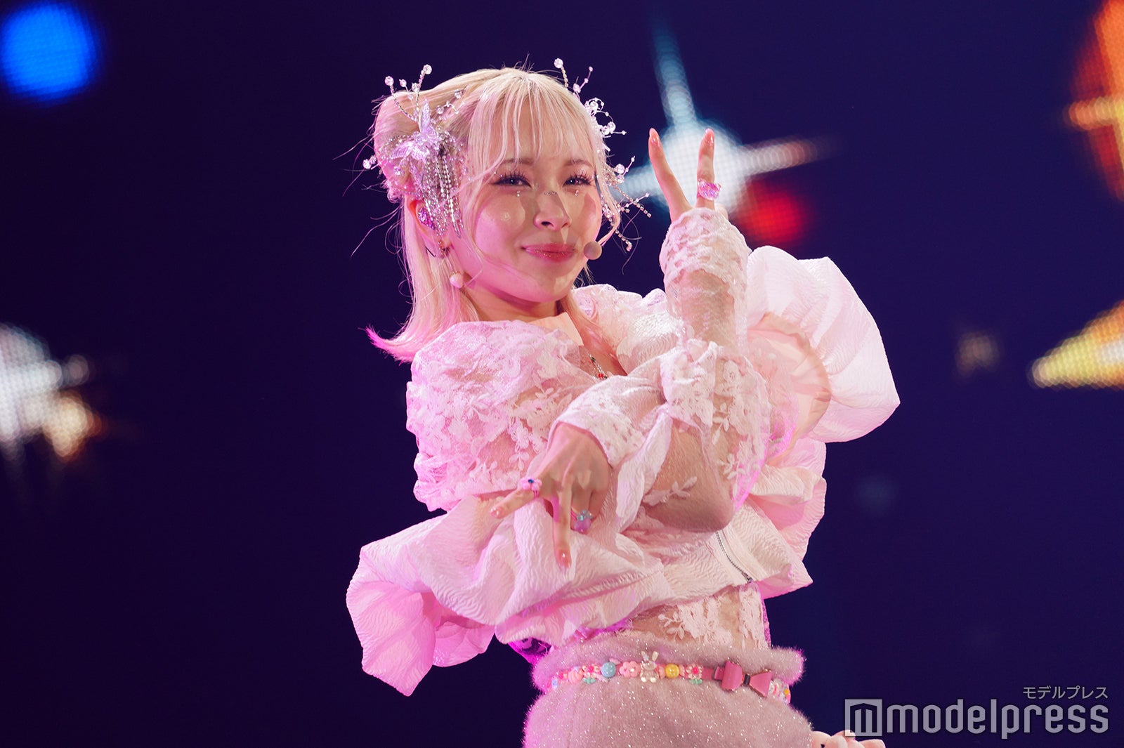 NECO（C）モデルプレス