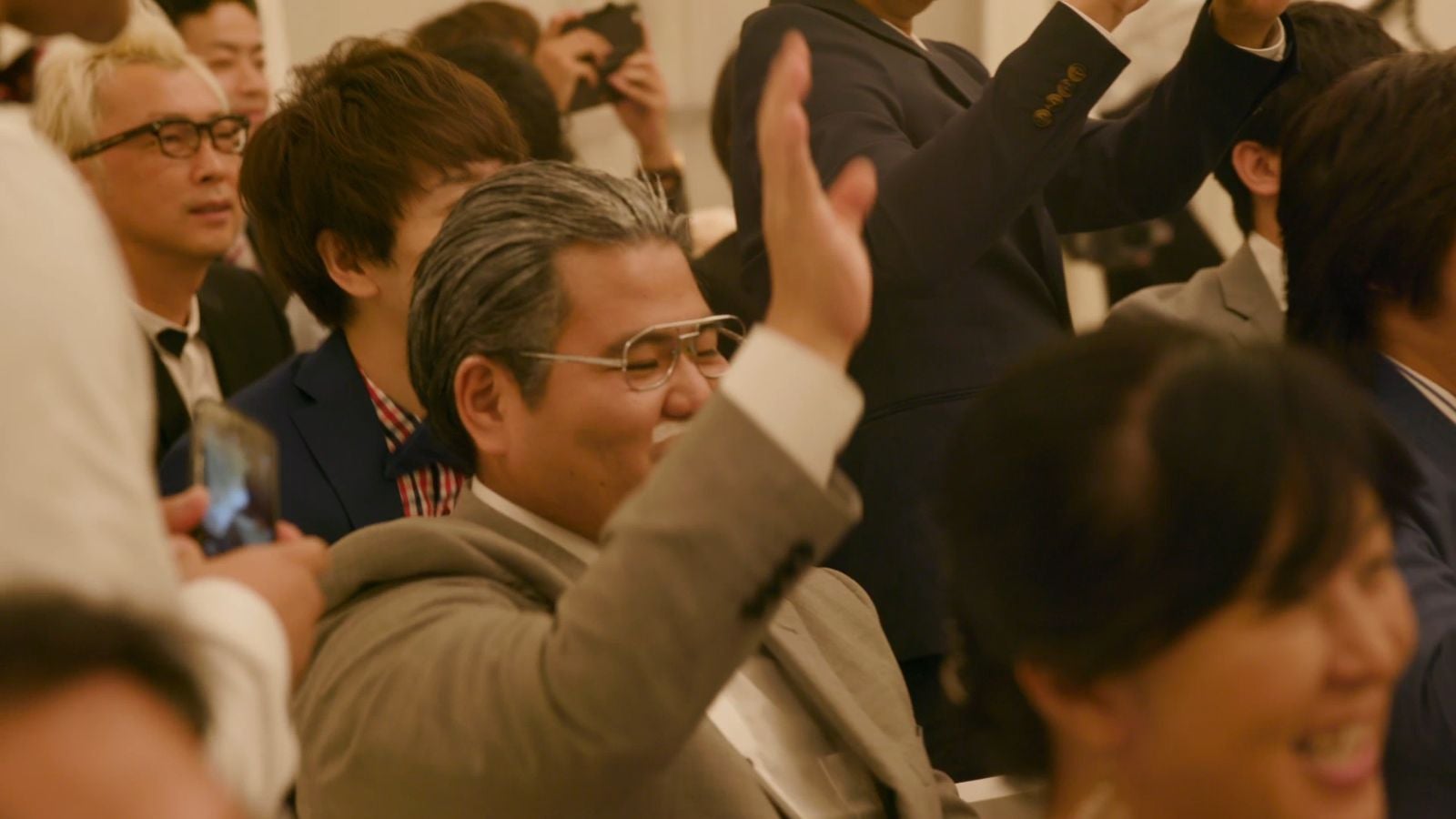 「しあわせを分けなさい」MV