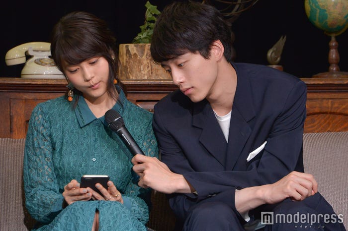 有村架純、坂口健太郎 (C)モデルプレス