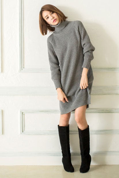 タートルネックニットチュニックワンピース「Re:EDIT by GALSTAR」2,998円（税込）／画像提供：Re:EDIT by GALSTAR