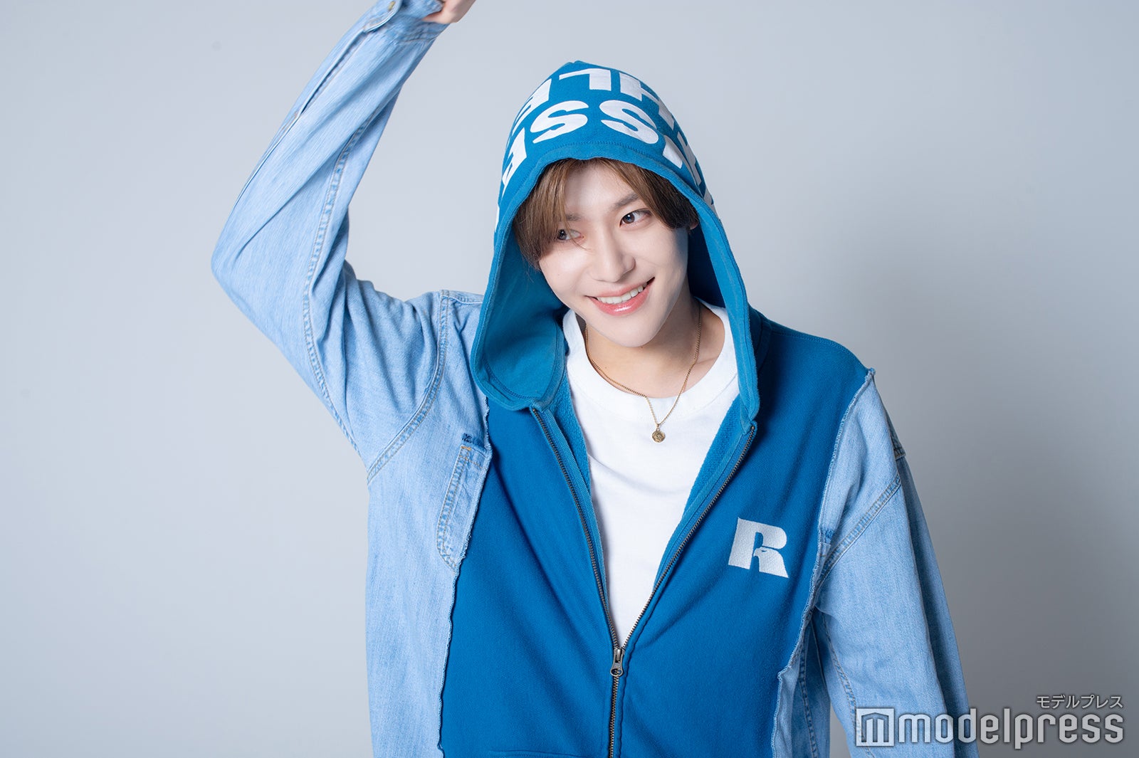 シオン（C）モデルプレス