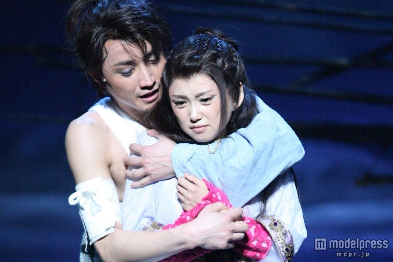 藤原竜也×永作博美、迫真のラブシーン