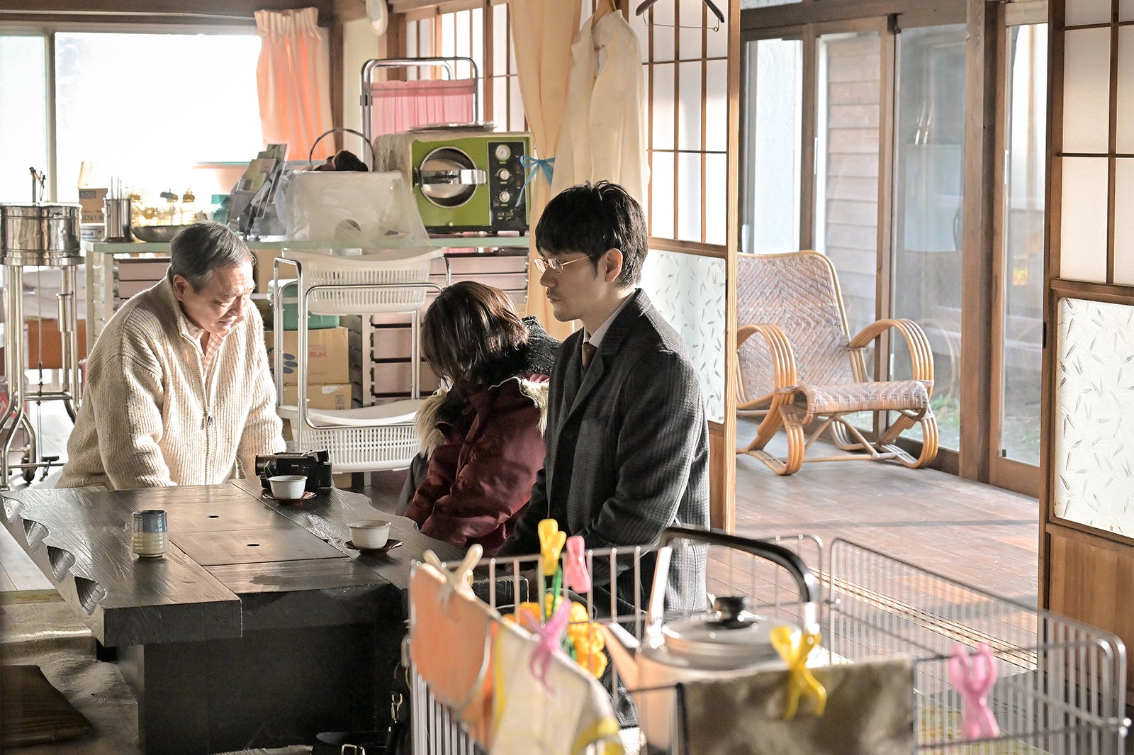 井上肇、広瀬すず、松山ケンイチ「クジャクのダンス、誰が見た？」第7話（C）TBS