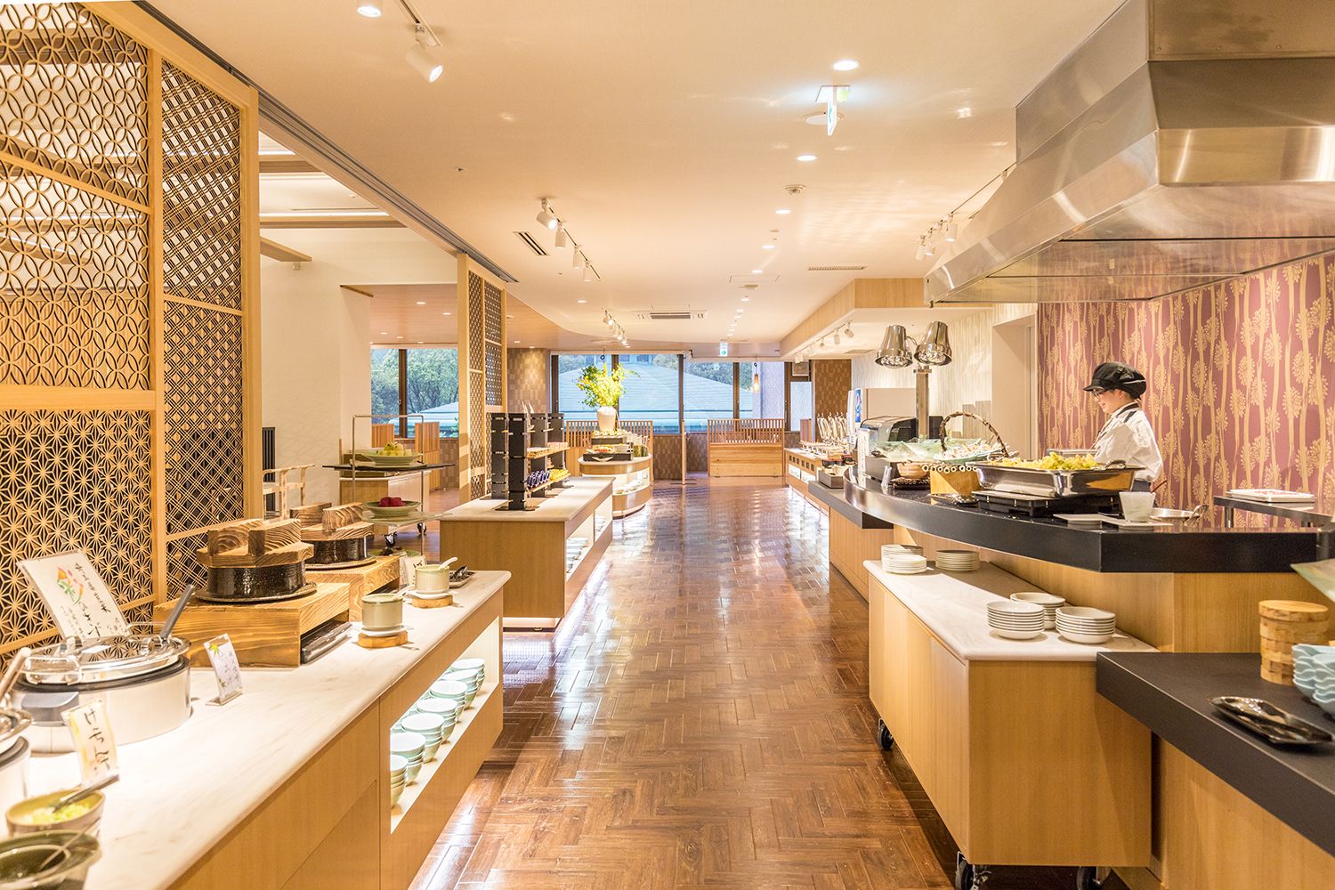 森のダイニング彩／画像提供：一般財団法人休暇村協会