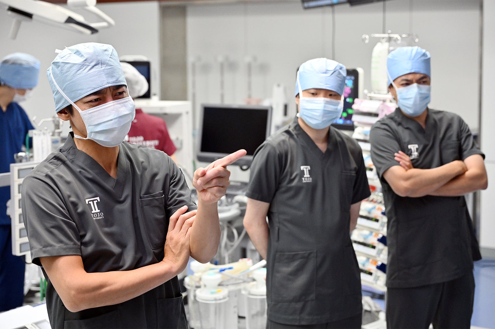 小泉孝太郎、今野浩喜、内村遥「ブラックペアン シーズン２」第9話より（C）TBS