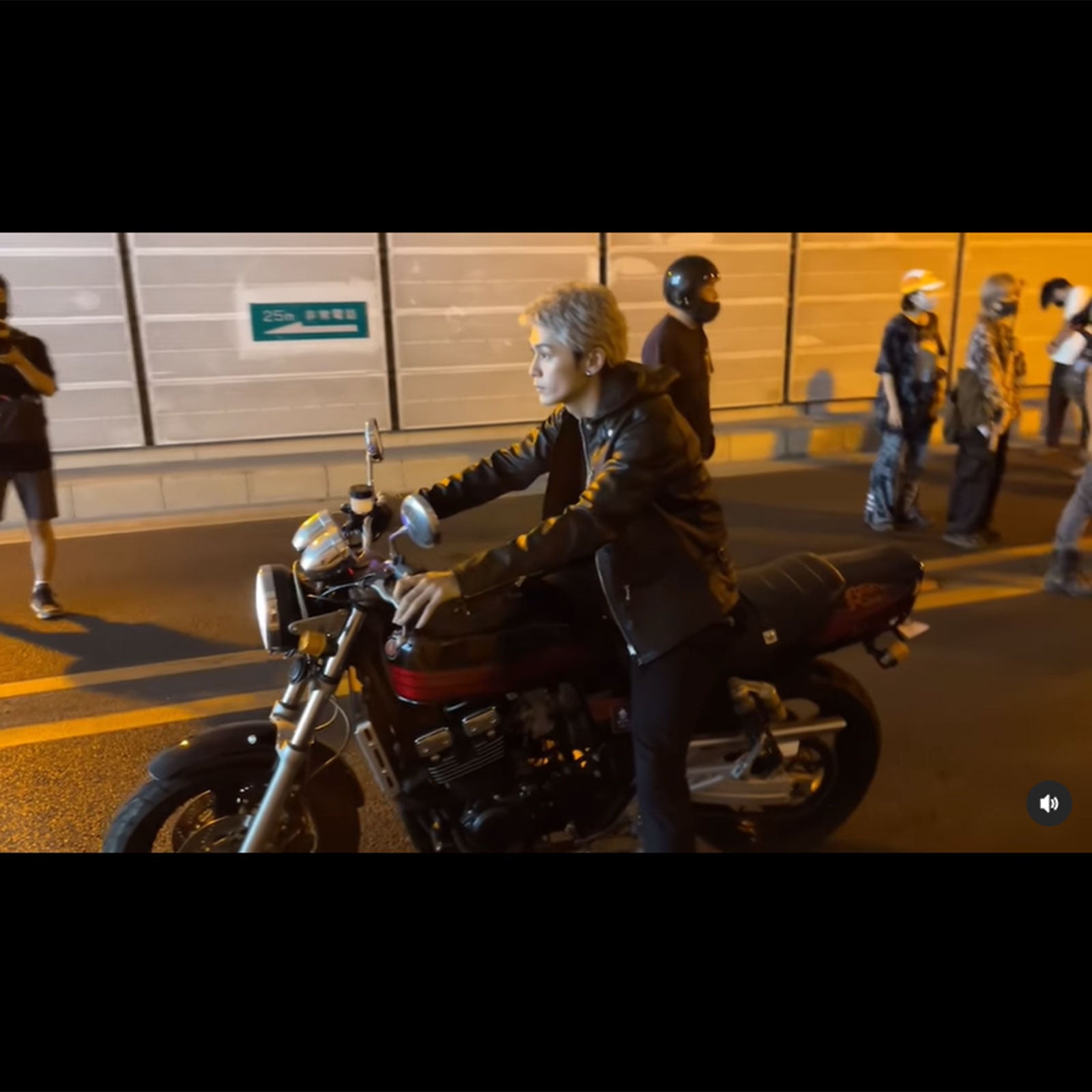 眞栄田郷敦「東リベ」三ツ谷のオフ動画公開「最強」「インパルス乗ってるのかっこよすぎ」とファン悶絶