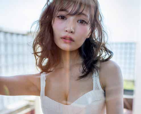 “最高のシロウト”似鳥沙也加、ラブホテルで美貌&フェロモン溢れ出す