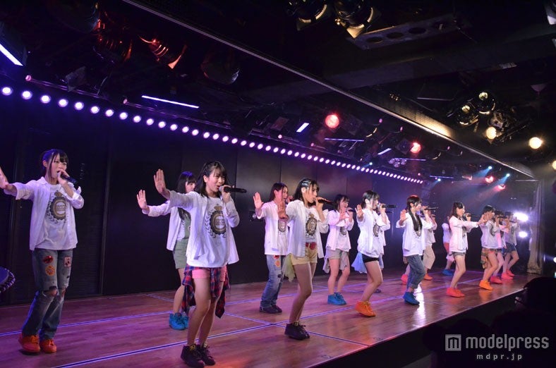 AKB48劇場公演が3000回達成／研究生公演「パジャマドライブ」（夜公演）（C）AKS