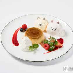 うさまる・うさこの3時のプリンアラモード1,380円(税抜)(C)sakumaru/LINE