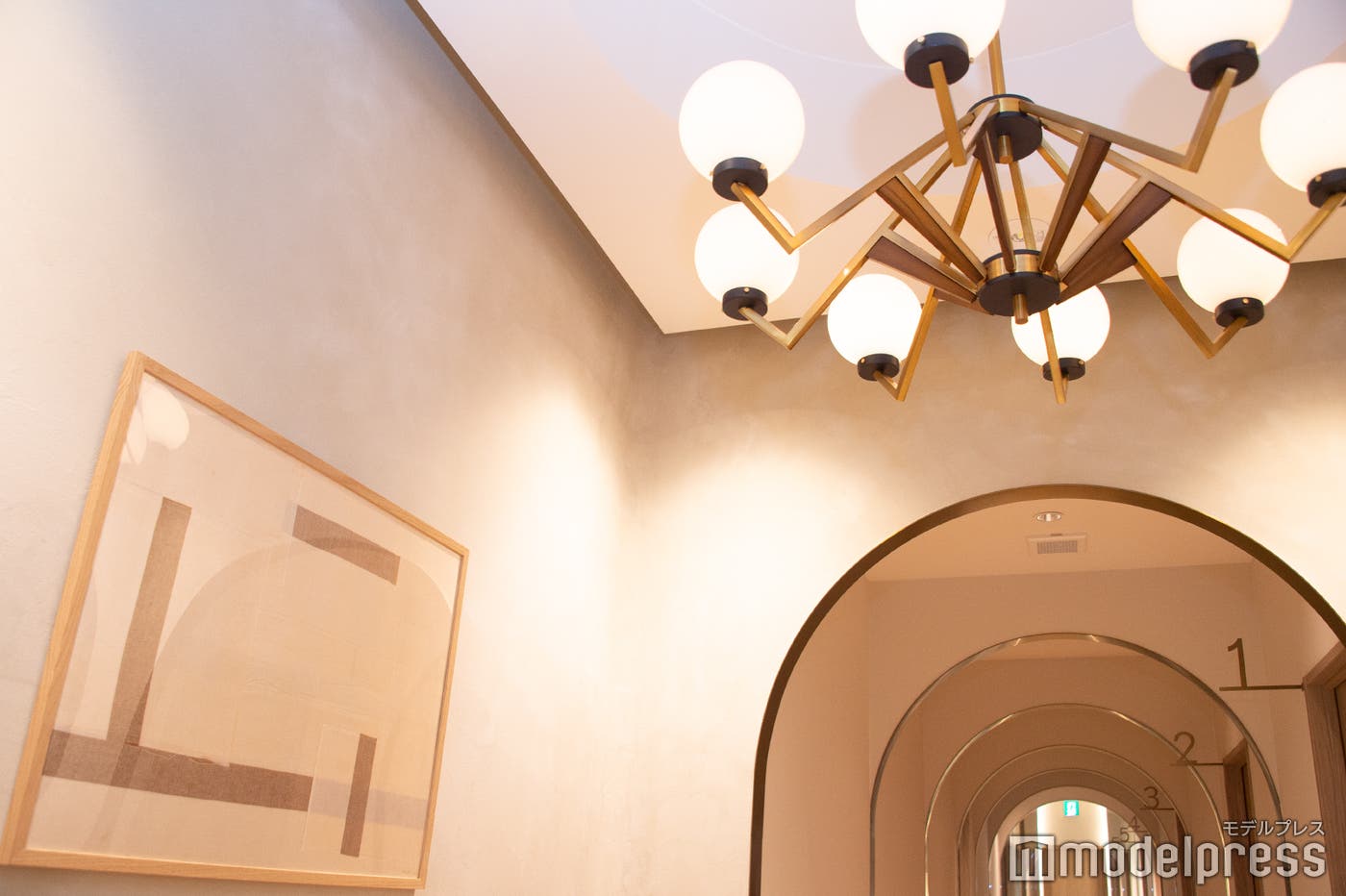 クリニック0+(ゼロプラス)院内(C)モデルプレス