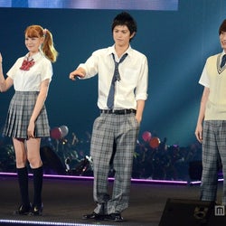 トリンドル玲奈 キュートな制服ランウェイ 山本裕典 さっきもキスした モデルプレス トリンドル玲奈 キュートな制服ランウェイ 山本裕典 さっきもキスした モデルプレス