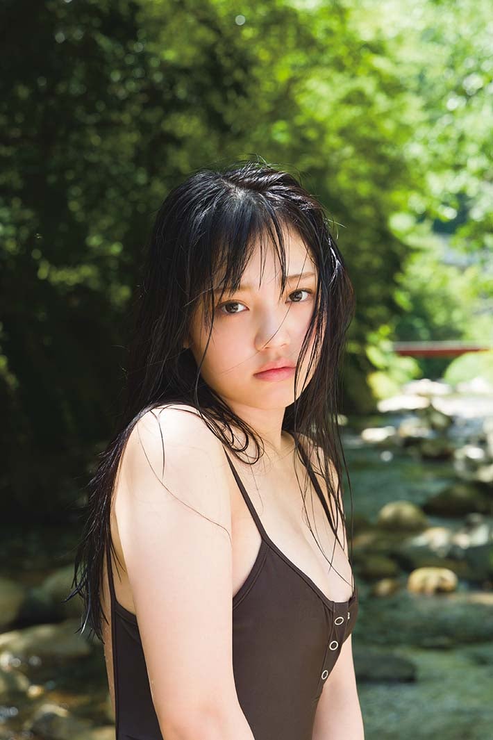 鈴原すず／撮影：Takeo