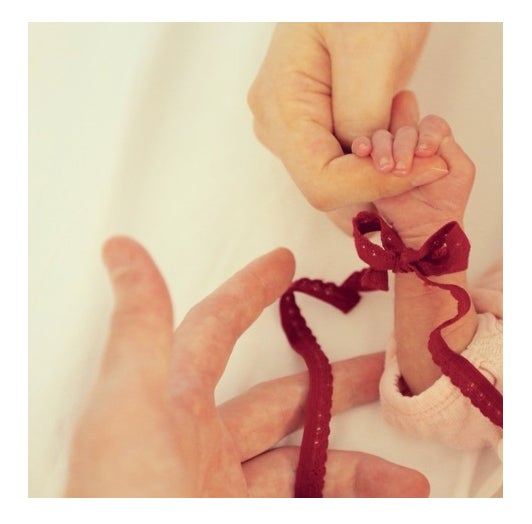 第一子出産を報告した絢香／オフィシャルブログ（Ameba）より