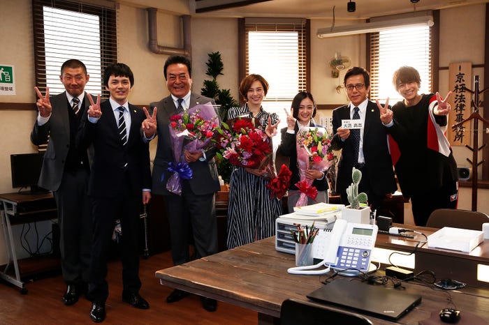 「リーガルV」メンバーが集結(C)テレビ朝日