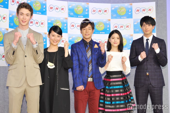 左から:宮沢氷魚、福田彩乃、陣内智則、川島海荷、渡部秀(C)モデルプレス