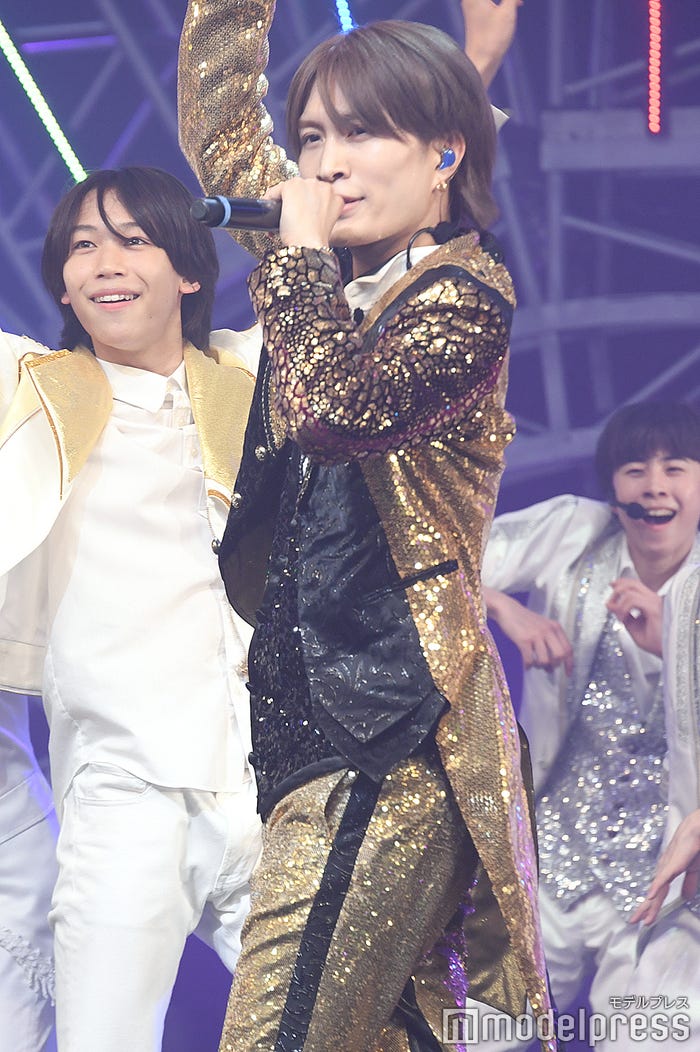 きらびやかな衣装を着こなしオーラを放つ那須雄登「サマステライブ2024」ゲネプロより(C)モデルプレス