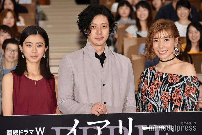 黒島結菜、オダギリジョー、仲里依紗 (C)モデルプレス