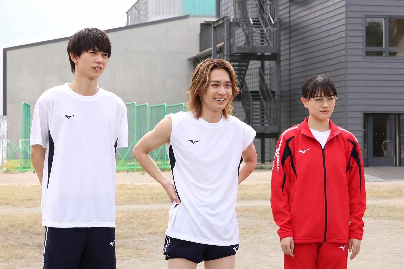 （左から）水沢林太郎、松田元太、上坂樹里「ビリオン×スクール」第7話より（C）フジテレビ