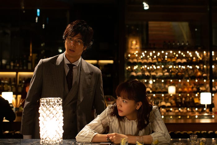 速水もこみち、松井愛莉/「この男は人生最大の過ちです」場面写真(C)ABCテレビ