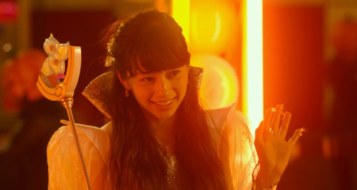 中条あやみ(C)2018 映画「3D彼女 リアルガール」製作委員会 (C)那波マオ/講談社