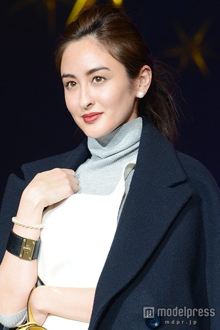 オードリー亜谷香